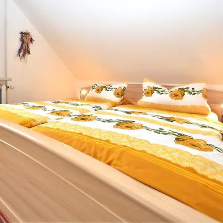 Apartmán Einladende Mit Garten *