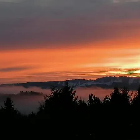 Apartmán Einladende Mit Garten