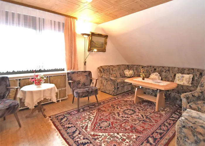 Einladende Mit Garten Lejlighed