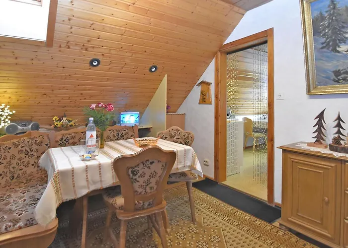 Einladende Mit Garten Lejlighed